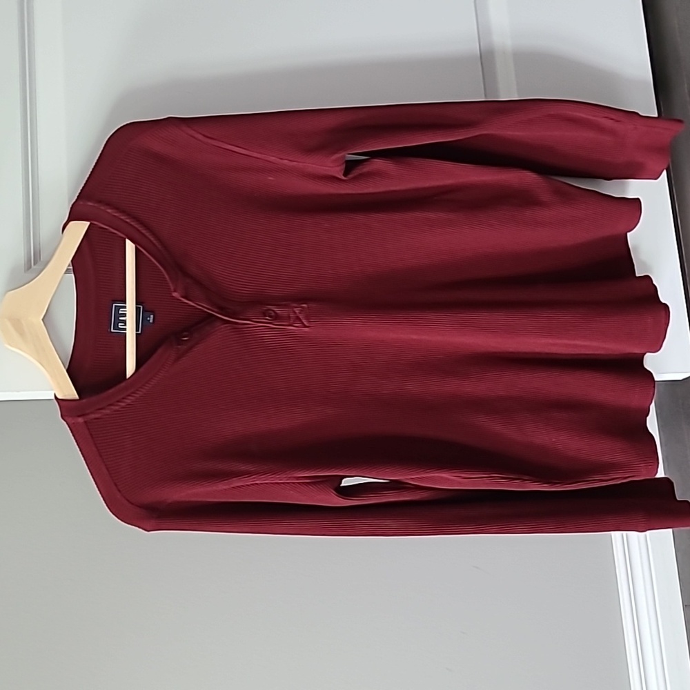 Mens Gap button shirt size m medium